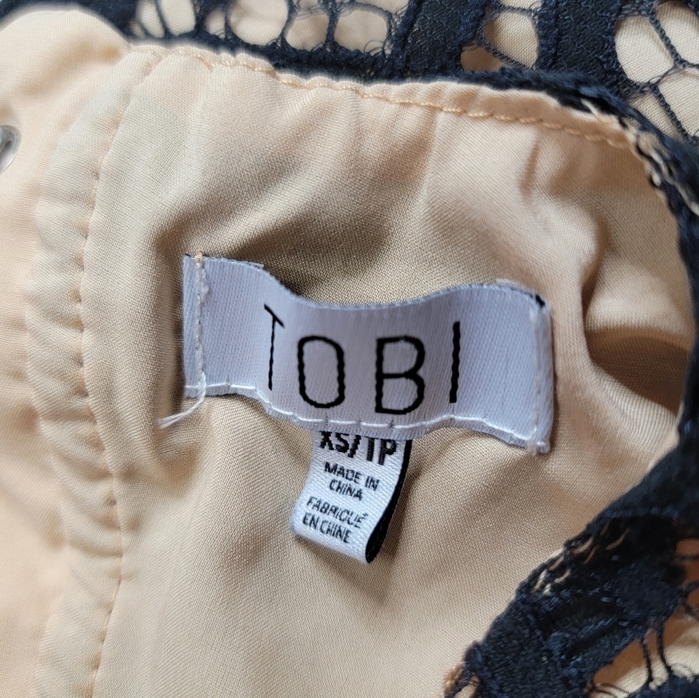 Tobi Black‎ Lace Corset Lace Up Back Short Sleeve Nude Underlay Blouse Size XS - Picture 6 of 11